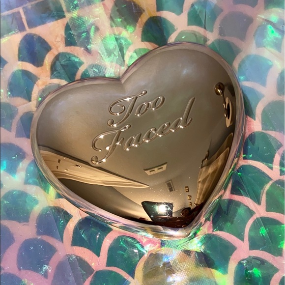 TOO FACED Love Light BLINDED BY LIGHT Highlighter - Picture 2 of 14